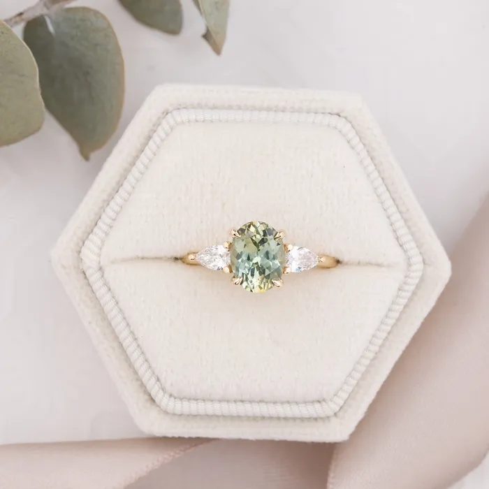 Envero Jewelry Rings Olivia Grand Ring 220ct Parti Blue Green Yellow Montana Sapphire Envero Jewelry Rings Olivia Grand Ring 220ct Parti Blue Green Yellow Montana Sapphire