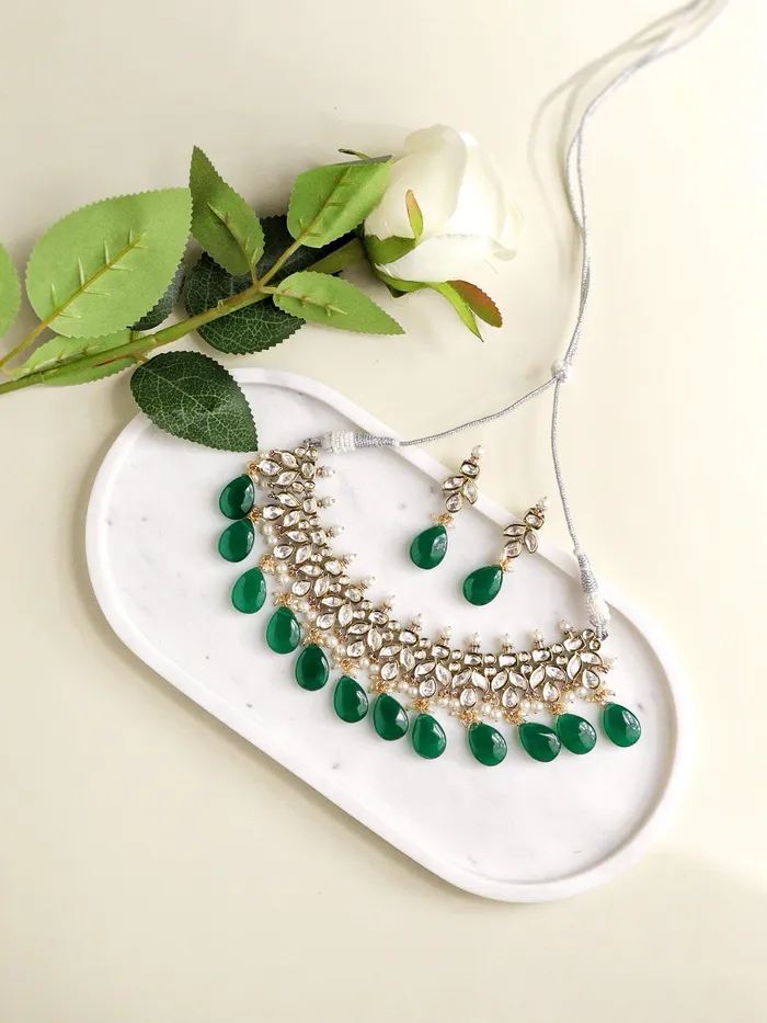 Curio Cottage Necklaces The Zoya Glow Getter Green Drops Necklace Curio Cottage Necklaces The Zoya Glow Getter Green Drops Necklace
