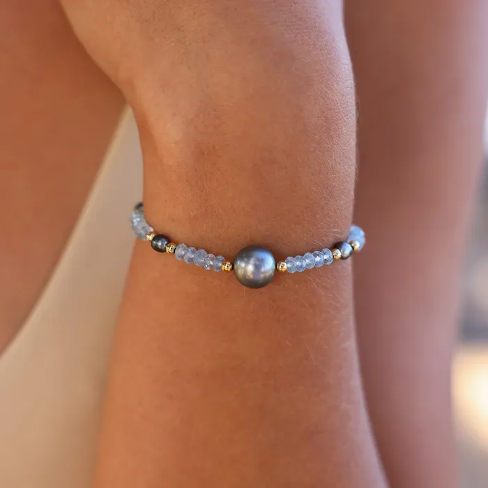 Bracelets MishaHawaii Kauai Queen Tahitian Pearl Bracelet Bracelets MishaHawaii Kauai Queen Tahitian Pearl Bracelet