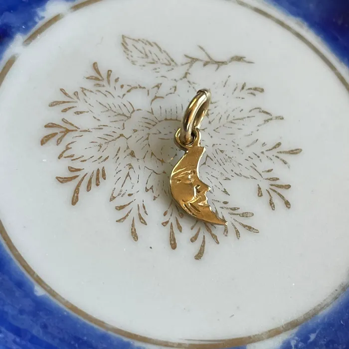 Love Vintage Paris Necklaces Moon Face Pendant 14k Gold Vintage