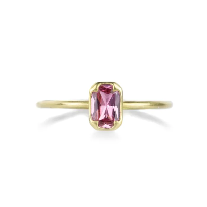Rings Gabriella Kiss 18k Yellow Gold Emerald Cut Pink Sapphire Ring