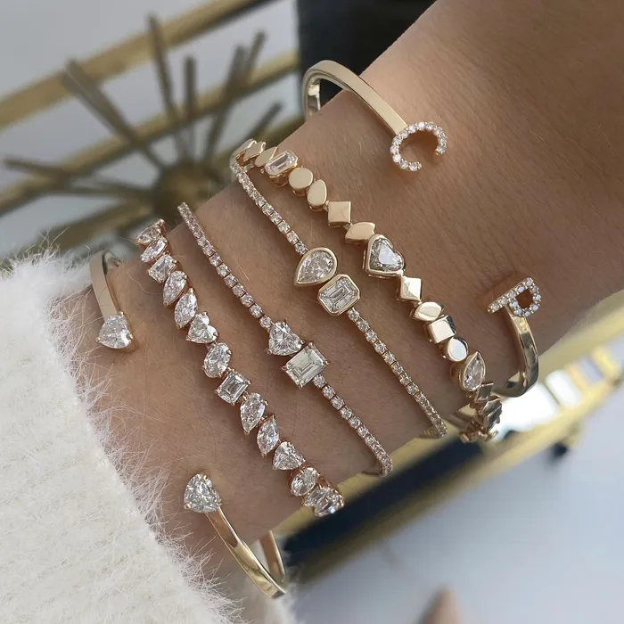 Alev Collection Bracelets TwoDiamonds Bezel Tennis Bracelet