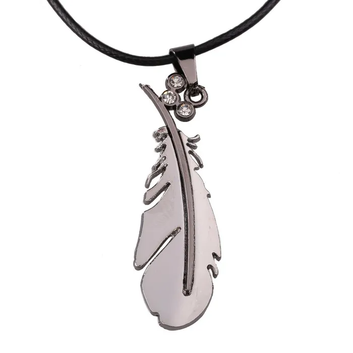 Fashion Feather Pendant Necklace Jewelry for Men sparklingselections Necklaces Fashion Feather Pendant Necklace Jewelry for Men sparklingselections Necklaces