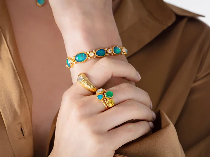 GG GOLD OOAK Rings GURHAN Rune Gold Emerald Stacking Ring 7x6mm Oval