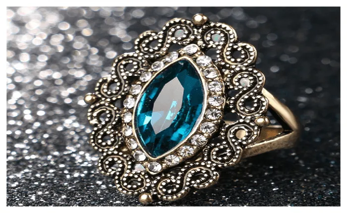 Sparkling Selection Bohemia Green Crystal Plating Ancient Gold Vintage Ring 7 Rings Sparkling Selection Bohemia Green Crystal Plating Ancient Gold Vintage Ring 7 Rings