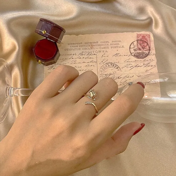 Rings UrbanVinta Floral Vine Ring