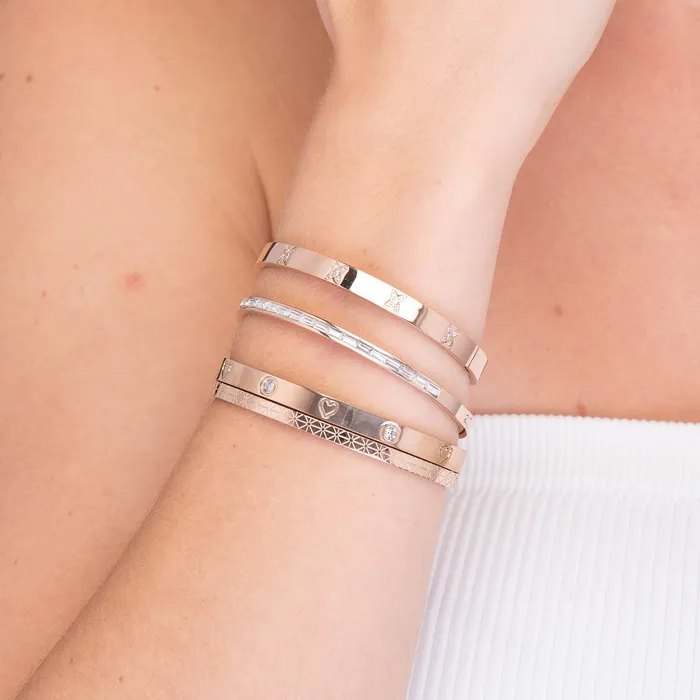 Bracelets Camile Stone Heart Zirconia Hinged Bangle Bracelet