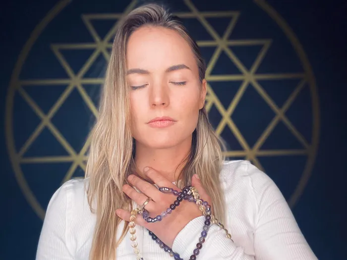 Bracelets Lily Rose Jewelry Co Just Restocked 3 left 8mm Elizabeth April Quantum Convergence No Fear AWAKEN Limited Edition Stretch 108 Mala Bracelet Necklace