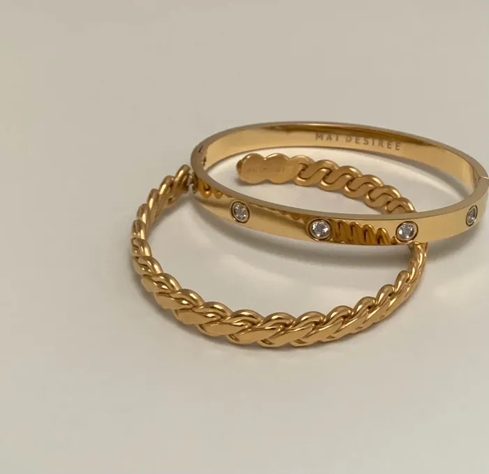 Bracelets Mai Dsire CARRIE GOLD DIAMOND CUFF BRACELET