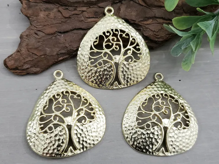 Brushed Gold Tree of Life Pendant ECoated Brass 31mm 1pc India Precious Necklaces Brushed Gold Tree of Life Pendant ECoated Brass 31mm 1pc India Precious Necklaces