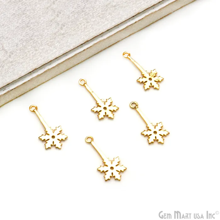 GemMartUSA Charm Necklaces Snowflake Shape 27x12mm Gold Plated Textured Charm Minimalist Finding GemMartUSA Charm Necklaces Snowflake Shape 27x12mm Gold Plated Textured Charm Minimalist Finding