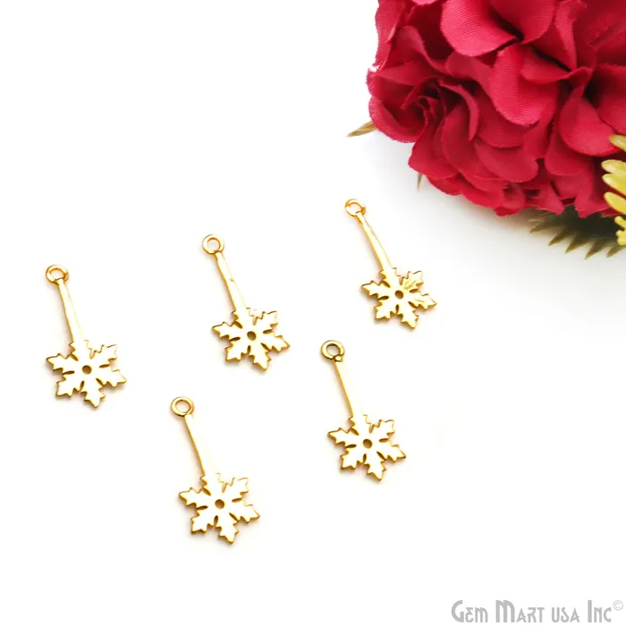 GemMartUSA Charm Necklaces Snowflake Shape 27x12mm Gold Plated Textured Charm Minimalist Finding GemMartUSA Charm Necklaces Snowflake Shape 27x12mm Gold Plated Textured Charm Minimalist Finding