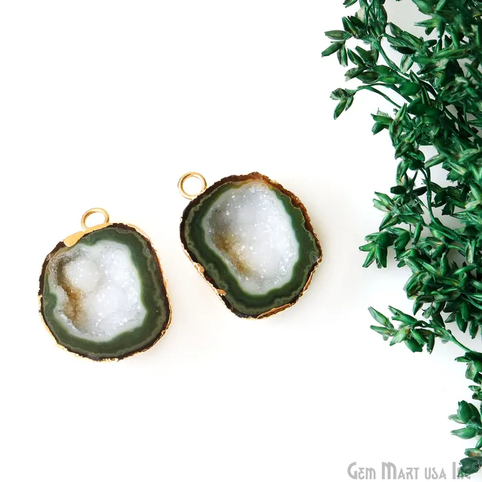 GemMartUSA Earrings Geode Druzy 27x20mm Organic Gold Electroplated Single Bail Gemstone Earring Connector 1 Pair GemMartUSA Earrings Geode Druzy 27x20mm Organic Gold Electroplated Single Bail Gemstone Earring Connector 1 Pair