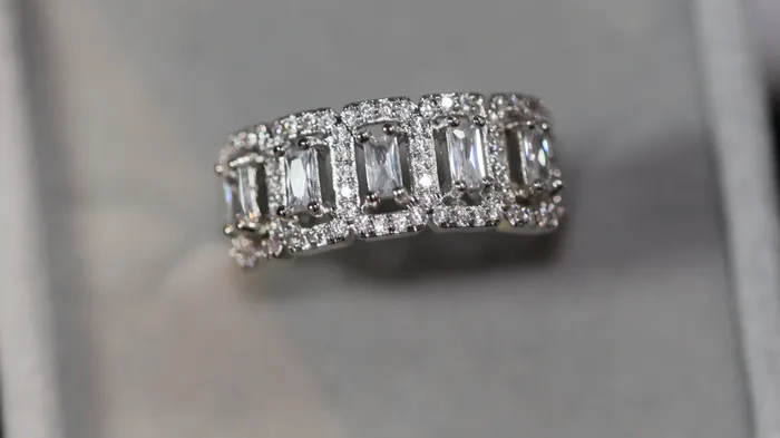 Lab Diamonds London Rings Diamond Ring Womens Engagement Ring Engagement Rings Womens Rings Promise Ring Eternity Ring Ring for Women Baguette Rings