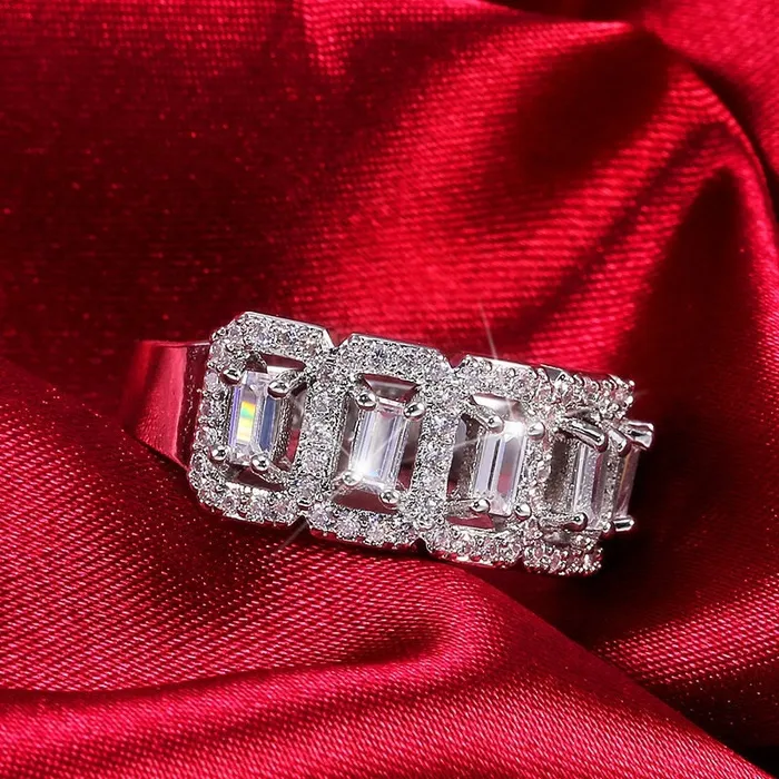 Lab Diamonds London Rings Diamond Ring Womens Engagement Ring Engagement Rings Womens Rings Promise Ring Eternity Ring Ring for Women Baguette Rings