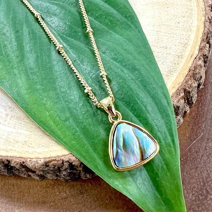 Lily Rose Jewelry Abalone Shell Sweet Mini Triangle Beauty Tranquility Pendant 18 Gold Necklace Necklaces Lily Rose Jewelry Abalone Shell Sweet Mini Triangle Beauty Tranquility Pendant 18 Gold Necklace Necklaces