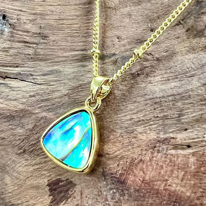 Lily Rose Jewelry Abalone Shell Sweet Mini Triangle Beauty Tranquility Pendant 18 Gold Necklace Necklaces
