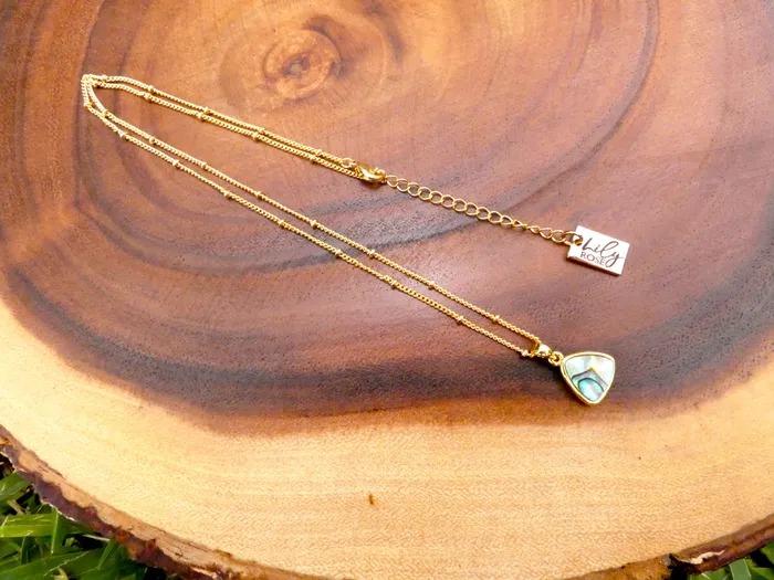 Lily Rose Jewelry Abalone Shell Sweet Mini Triangle Beauty Tranquility Pendant 18 Gold Necklace Necklaces