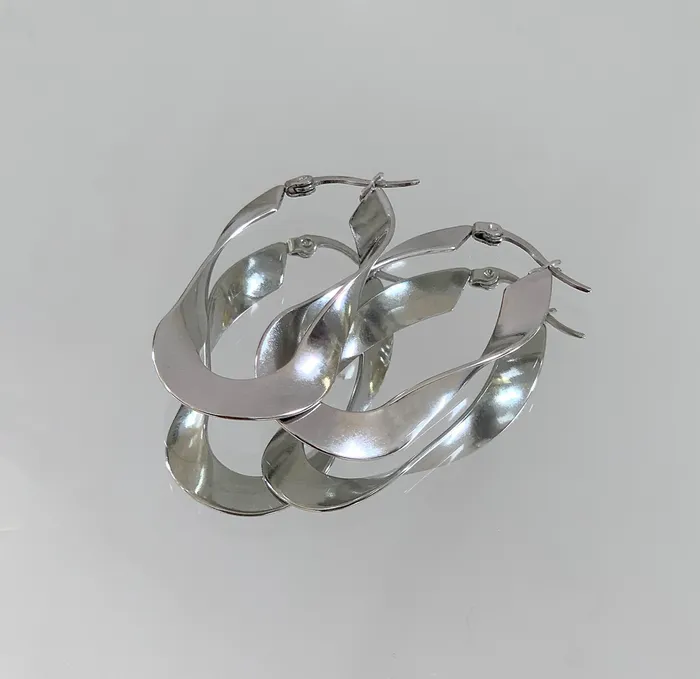 Mai Dsire Earrings PERLA TWIST HOOP SILVER EARRINGS SAMPLE