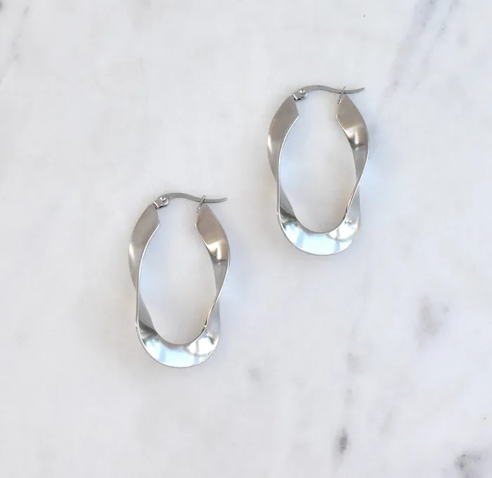 Mai Dsire Earrings PERLA TWIST HOOP SILVER EARRINGS SAMPLE