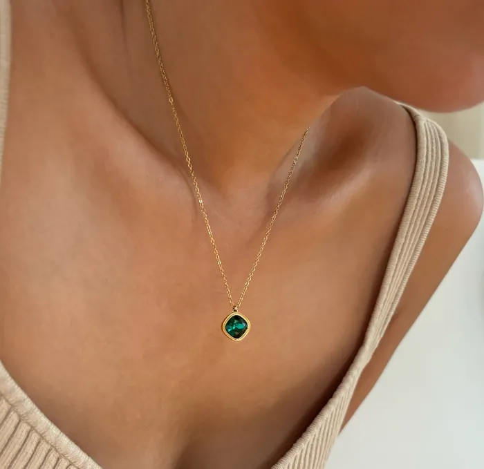 Mai Dsire Necklaces DESIREE EMERALD BIRTHSTONE PENDANT MAY