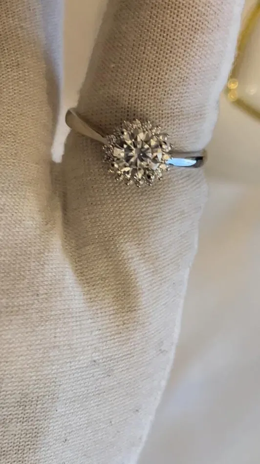 ML Rings 1ct Womens Moissanite Engagement Ring