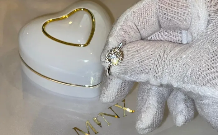 ML Rings 1ct Womens Moissanite Engagement Ring
