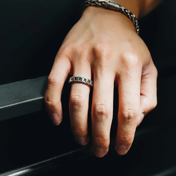 Rings Ryan Christian Minimal 4mm Ring